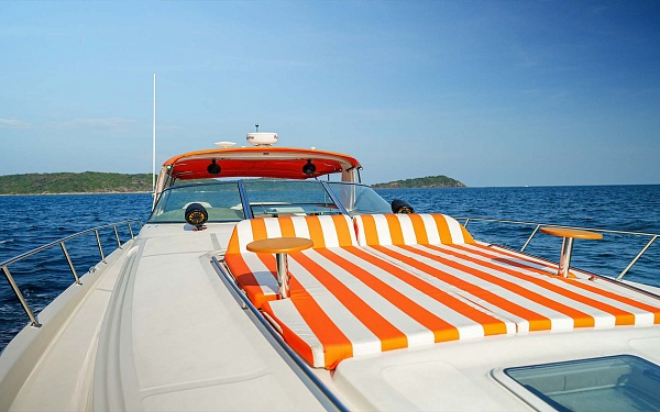 Аренда яхты  Searay Sundancer 46 Vodka на Пхукете